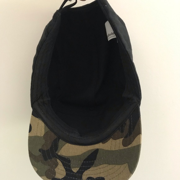 Black and Camo five panel hat - Picture 4 of 4